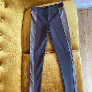 NWOT Alice + Olivia Leather Accent Leggings Olive